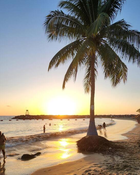 Dulce Atardecer 5 Playa Rompeolas, Aguadilla Buitenkant foto